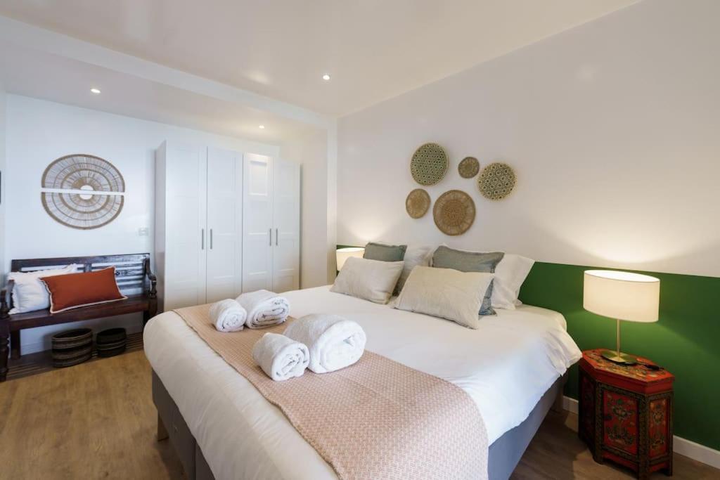 Apartment Charm With Patio Lisbon